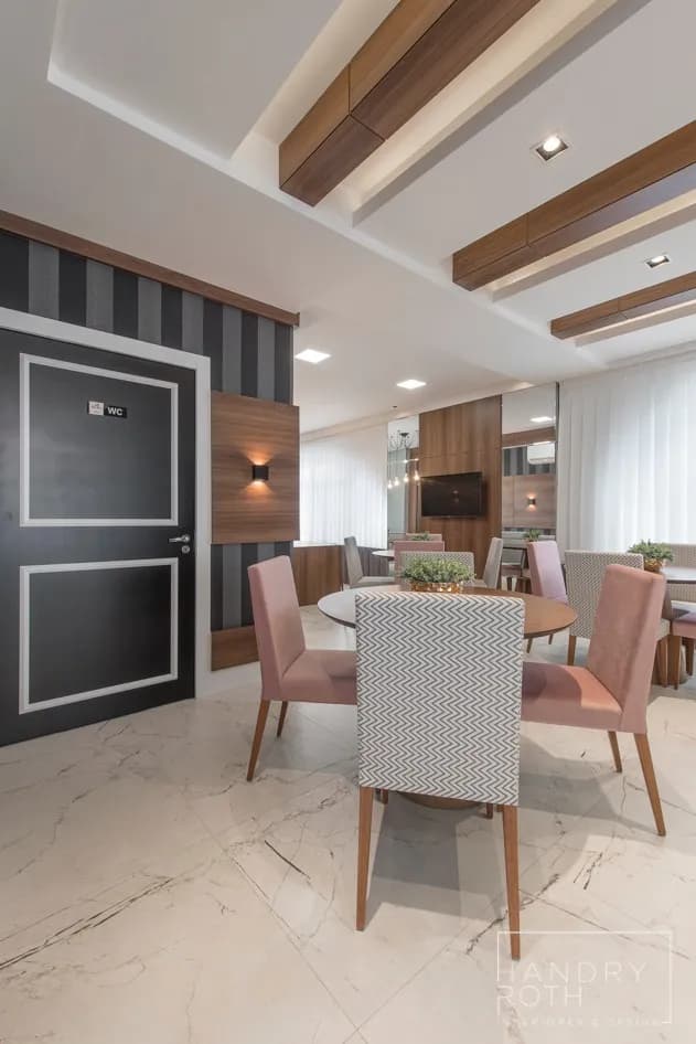 WhatsApp Image 2018-11-14 at 15.34.08 (1).jpeg